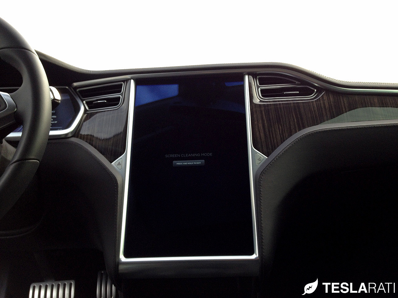 Tesla Model S Screen Cleaning Kit Review