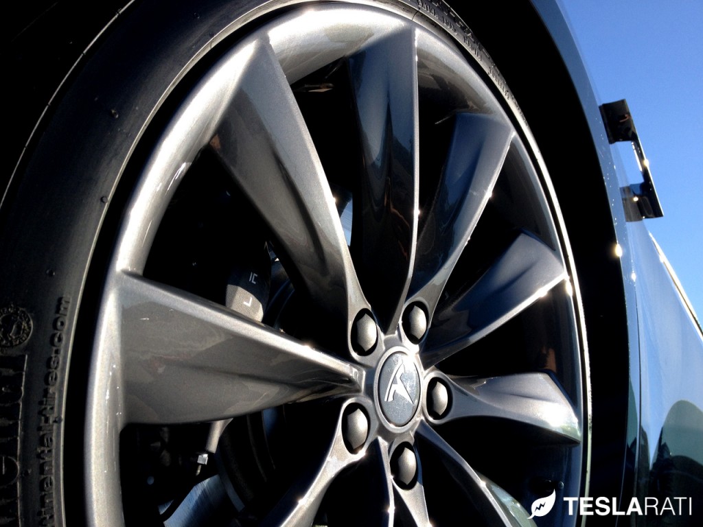 Tesla Model S Tire Rotation (21" Turbine Wheels)