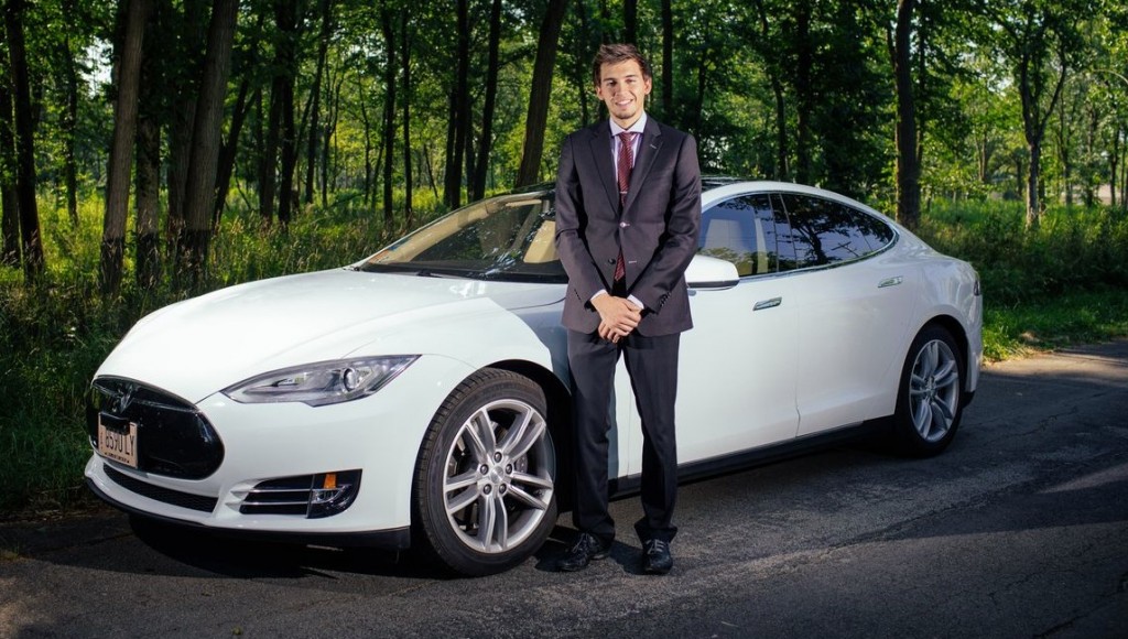 Gino Owner / Driver Tesla Model S Limousine