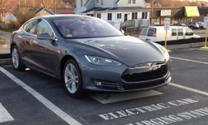 Tesla Model S Front License Plate Not Installed