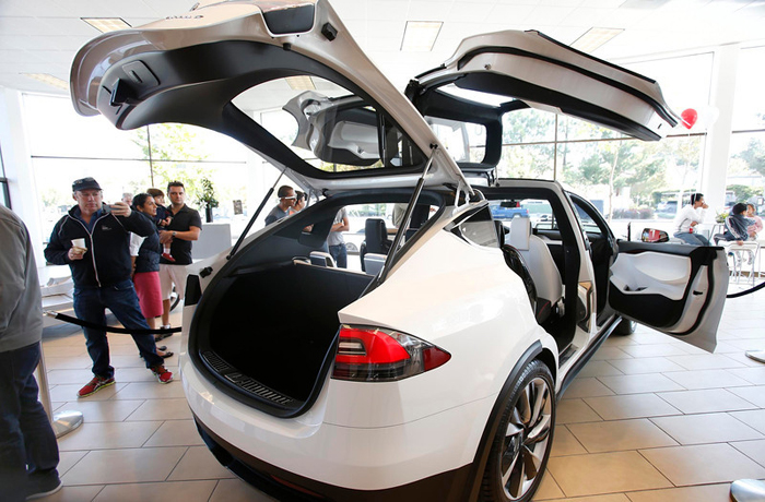 The Model X at Tesla Motors gallery back in the fall of 2013. 