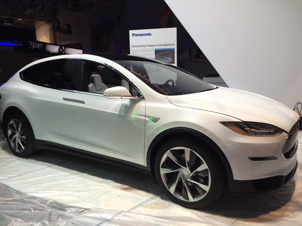 A Model X appears at the CES show in Las Vegas, it seems to have a shallower angle for the front hood and window compared to other versions of the SUV/Crossover. (Source: USA Today/Twitter)