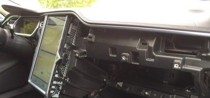 Tesla Model S Carbon Fiber Interior Trim Dash Removal