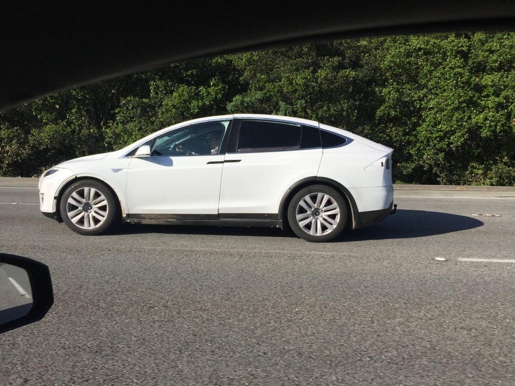 Tesla-Model-X-Sighting-I280