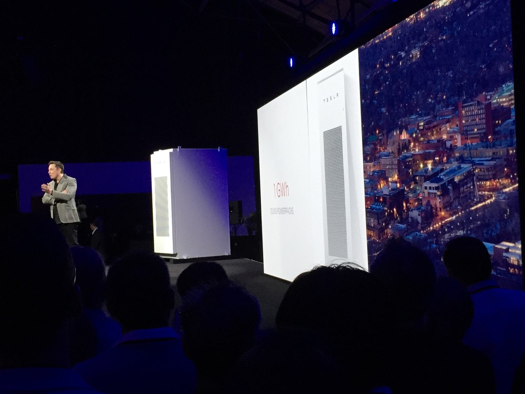 Elon-Musk-PowerPack-Solar-Energy