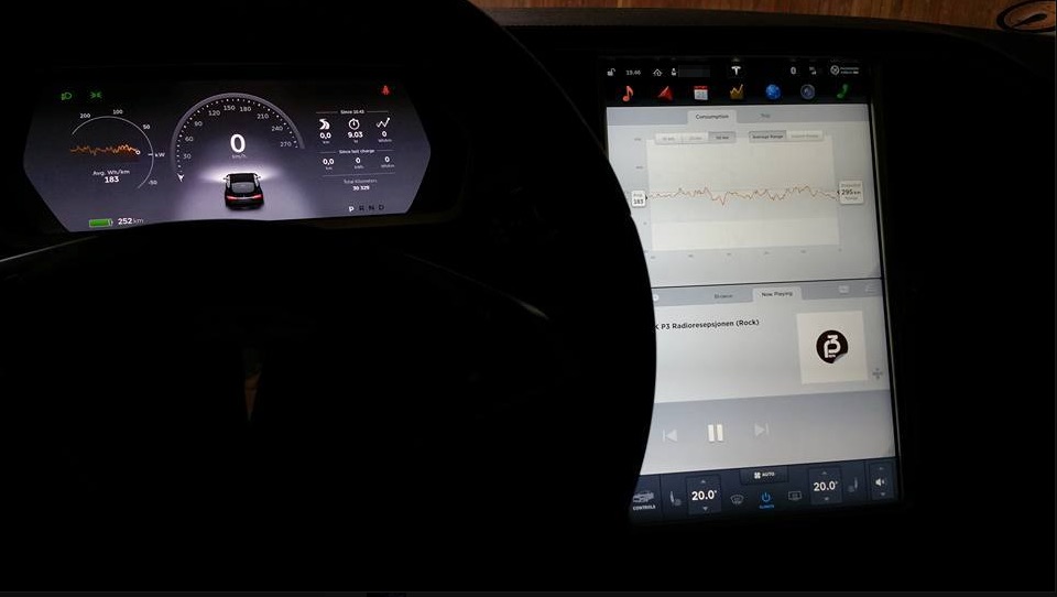 Video of Tesla Firmware 7.0 (Screen capture)