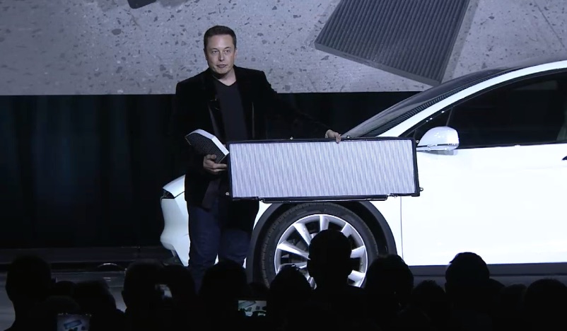 Elon Musk showcases enormity of Model X air filter