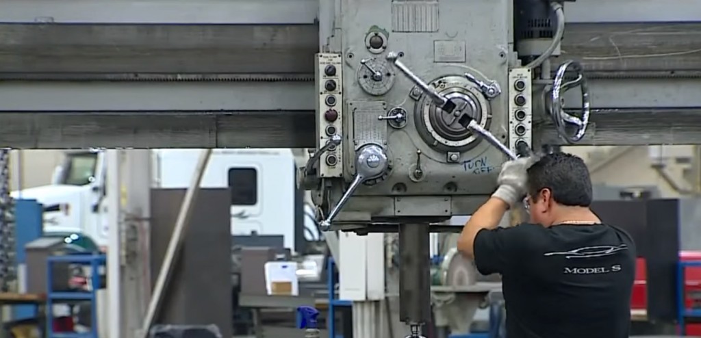 Tesla-Michigan-factory-press