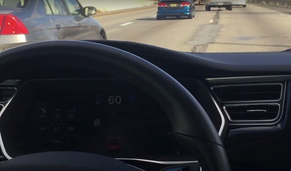 Tesla-Autopilot-Lane-Markings