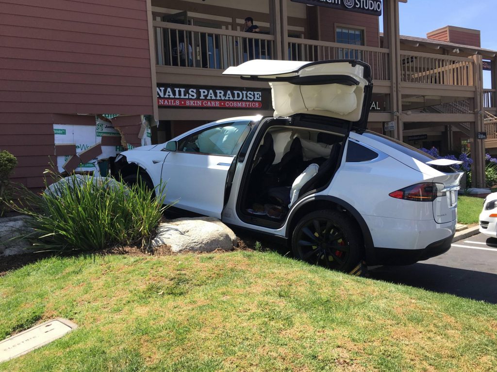 Model X crash 1