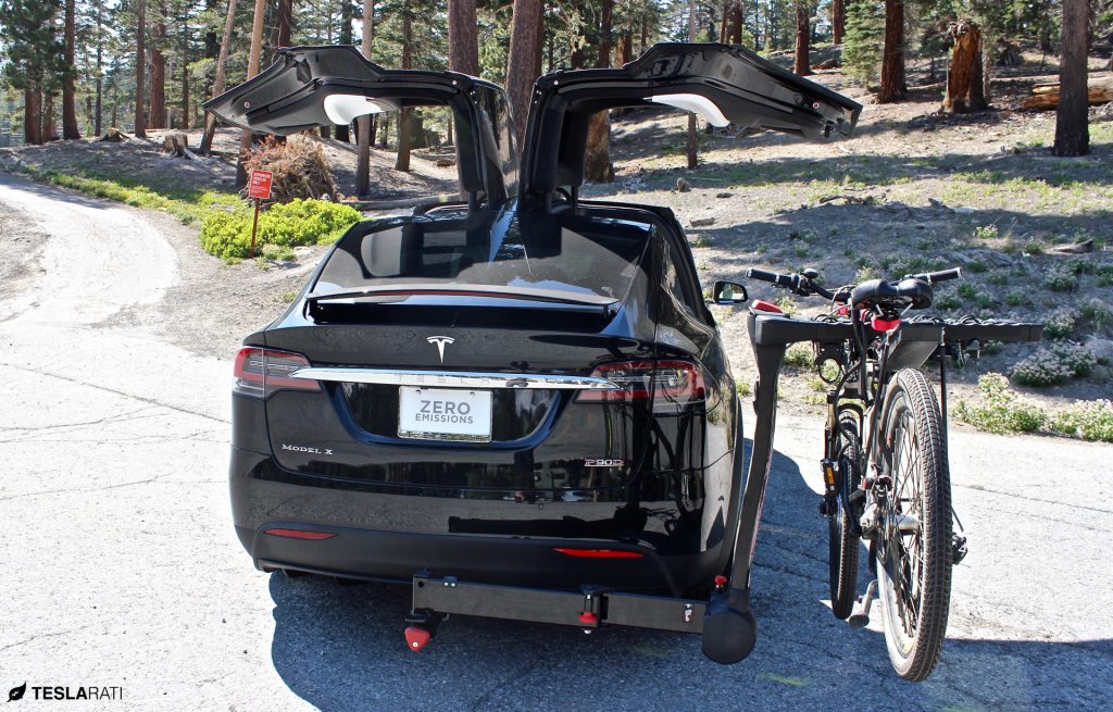 Parking against a slope with the Yakima FullSwing rack.