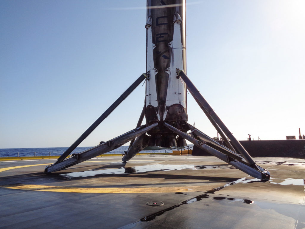 Falcon 9 on the droneship after launching JCSAT-14 | Credit: SpaceX