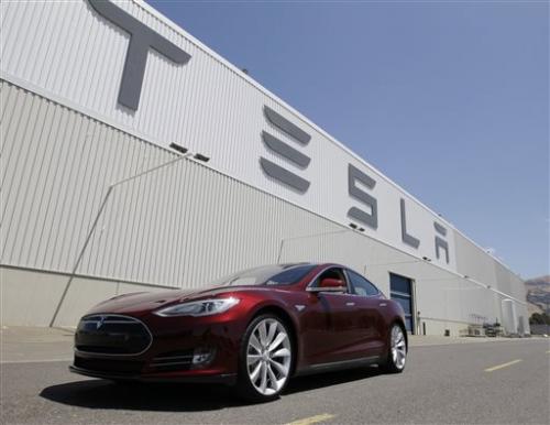 Tesla fire shows electrics face safety challenges