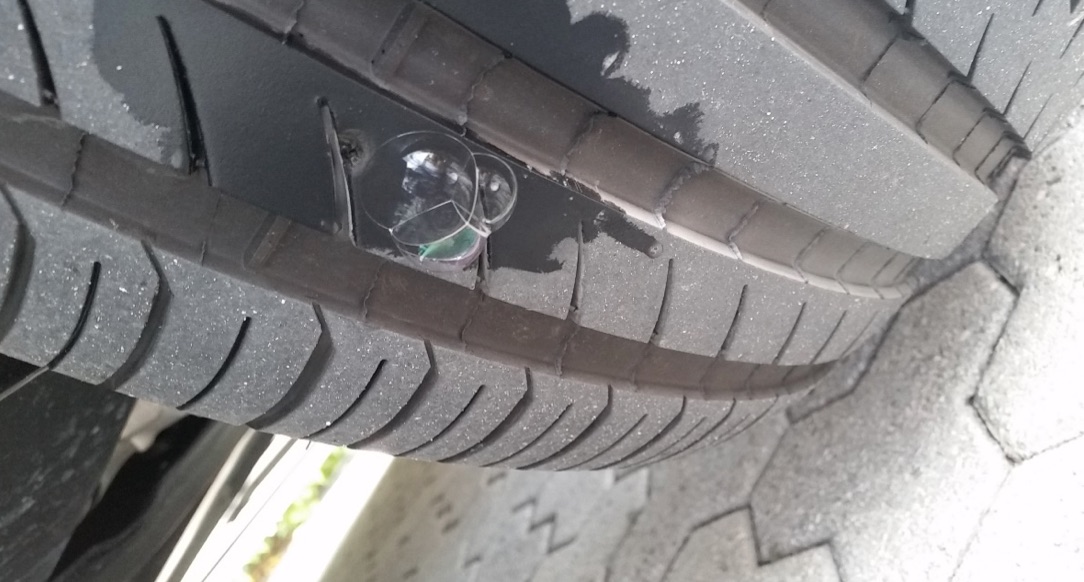Tesla-Flat-Tire-Repair-Plug-Kit