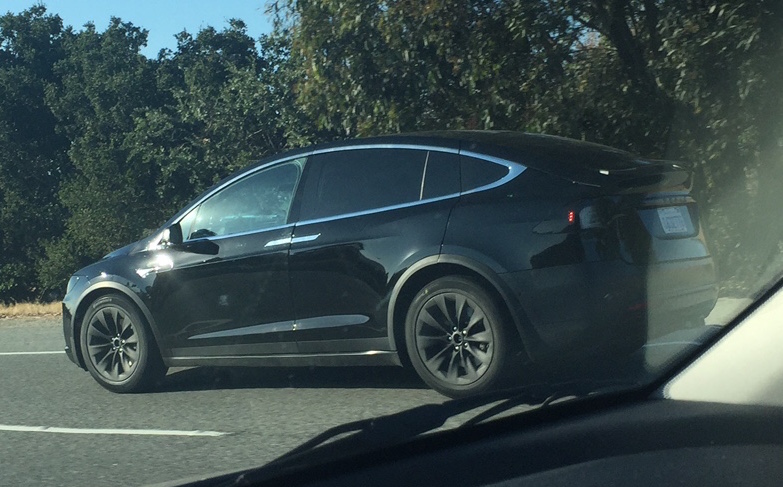 Tesla-Model-X-Palo-Alto-07312015-1