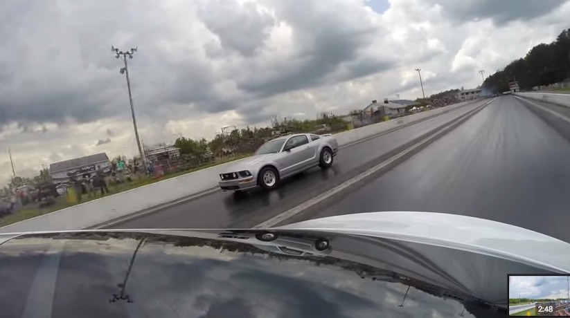 Tesla P85D defeats 700+HP Turbo Mustang Drag Race