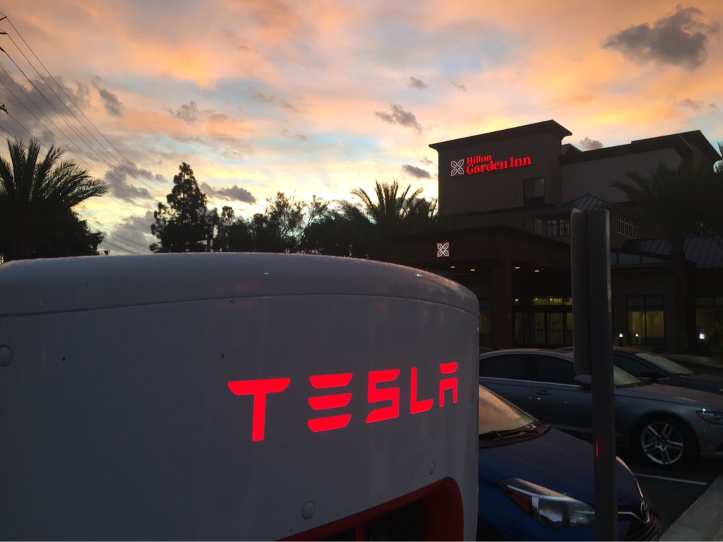 Redondo Beach Supercharger [Source: EVA_2015 via Teslarati App]