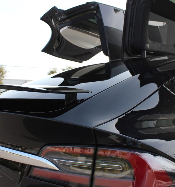Model X Active Spoiler and Falcon Wing Doors