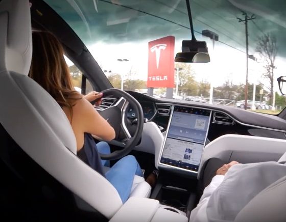 Test driving a Model X P90D in Atlanta, GA [Source: Landon & Liam Toys & Travel via YouTube]