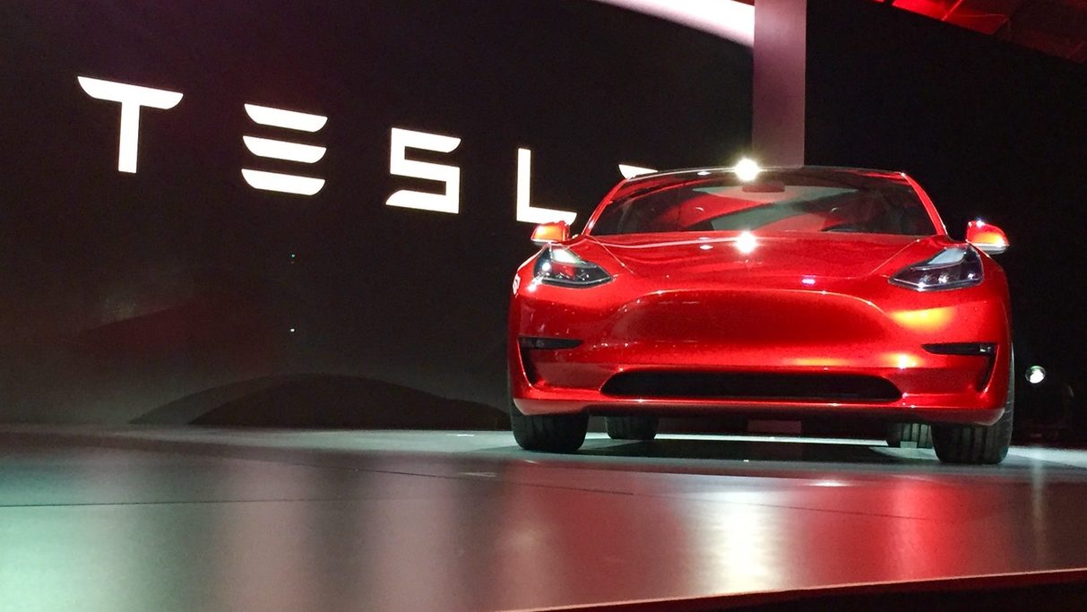 First Tesla Model 3 'Highland' Owners Say It's Comfy, But Tesla Vision Is  'Rubbish