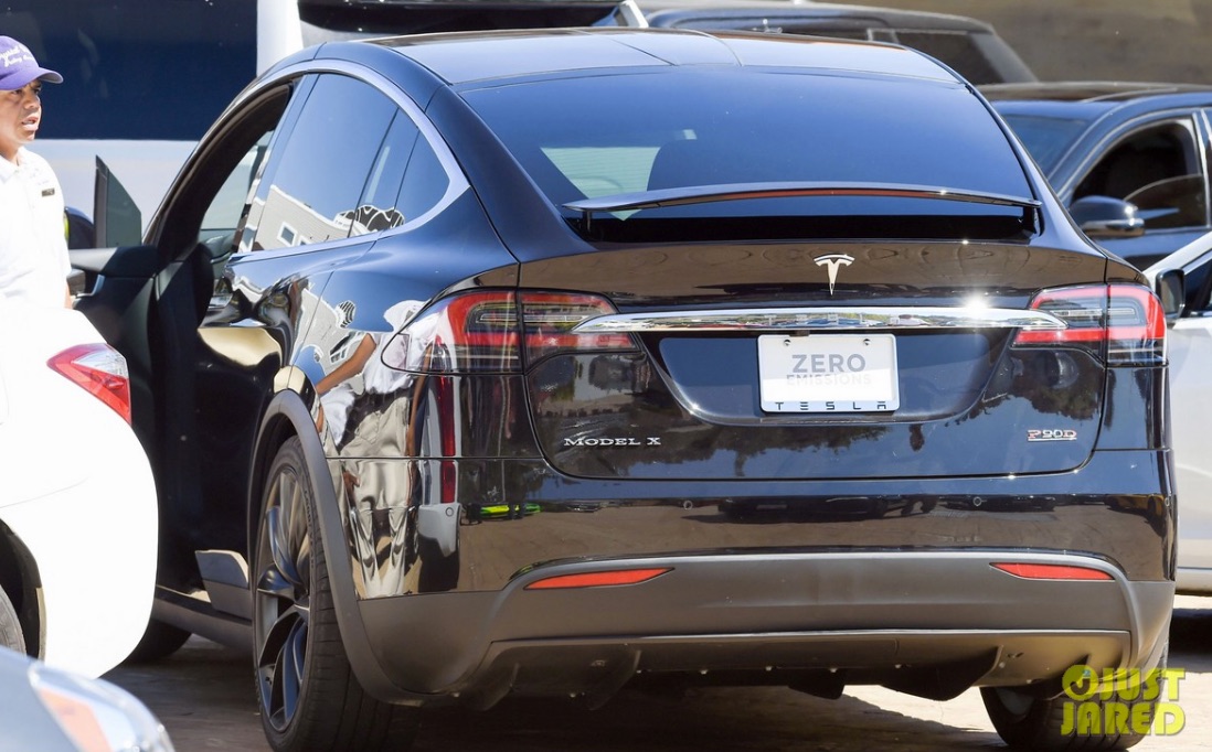 Back of tesla discount model x