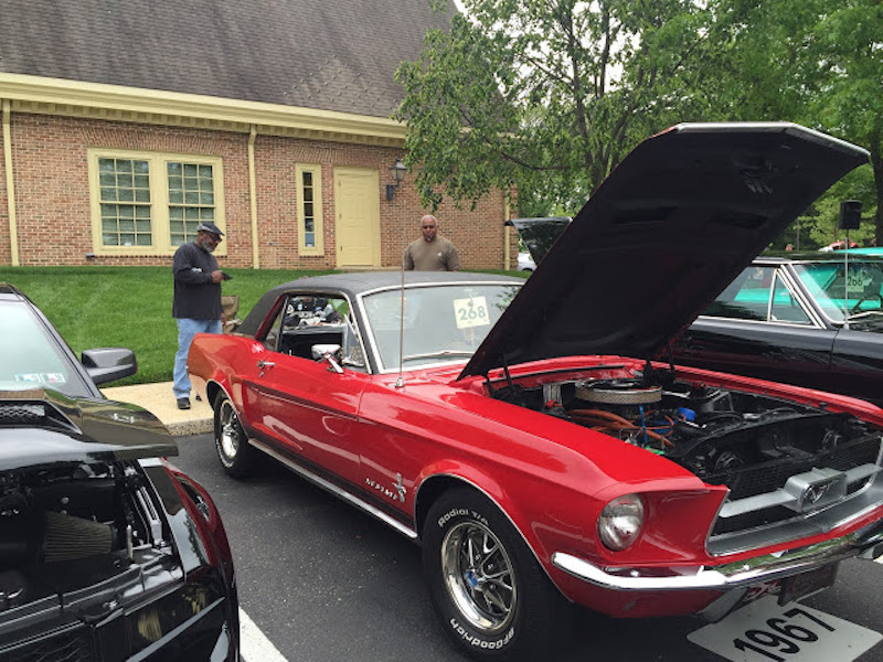 Red-Vintage-Ford-Mustang
