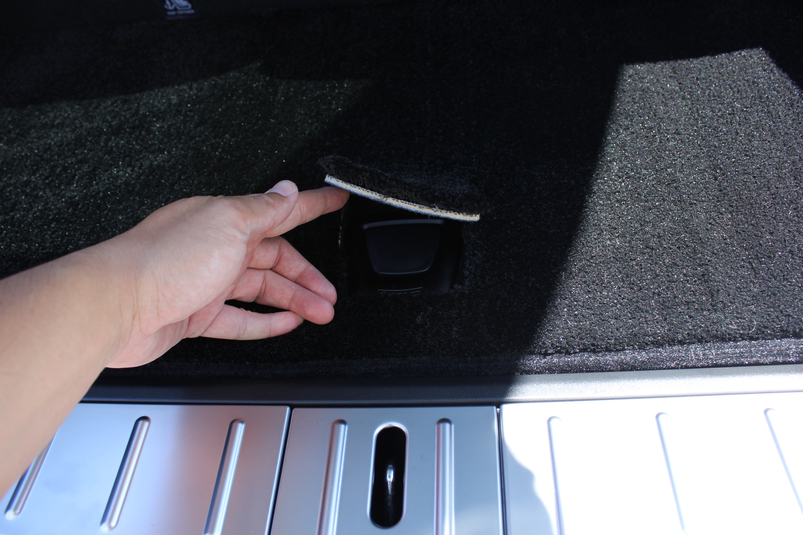Access Port to rear storage compartment