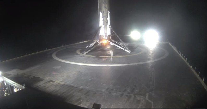 SpaceX landing at sea