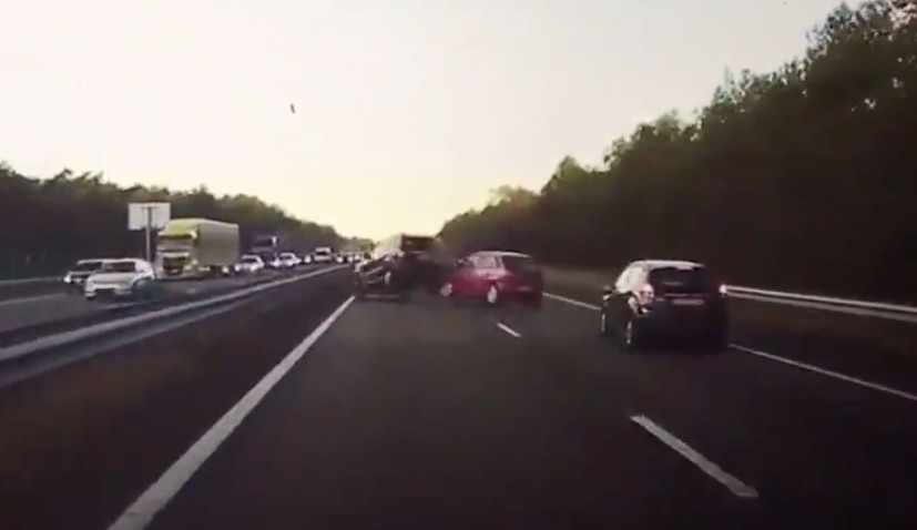 Tesla-Autopilot-forward-collision-warning-saves-driver