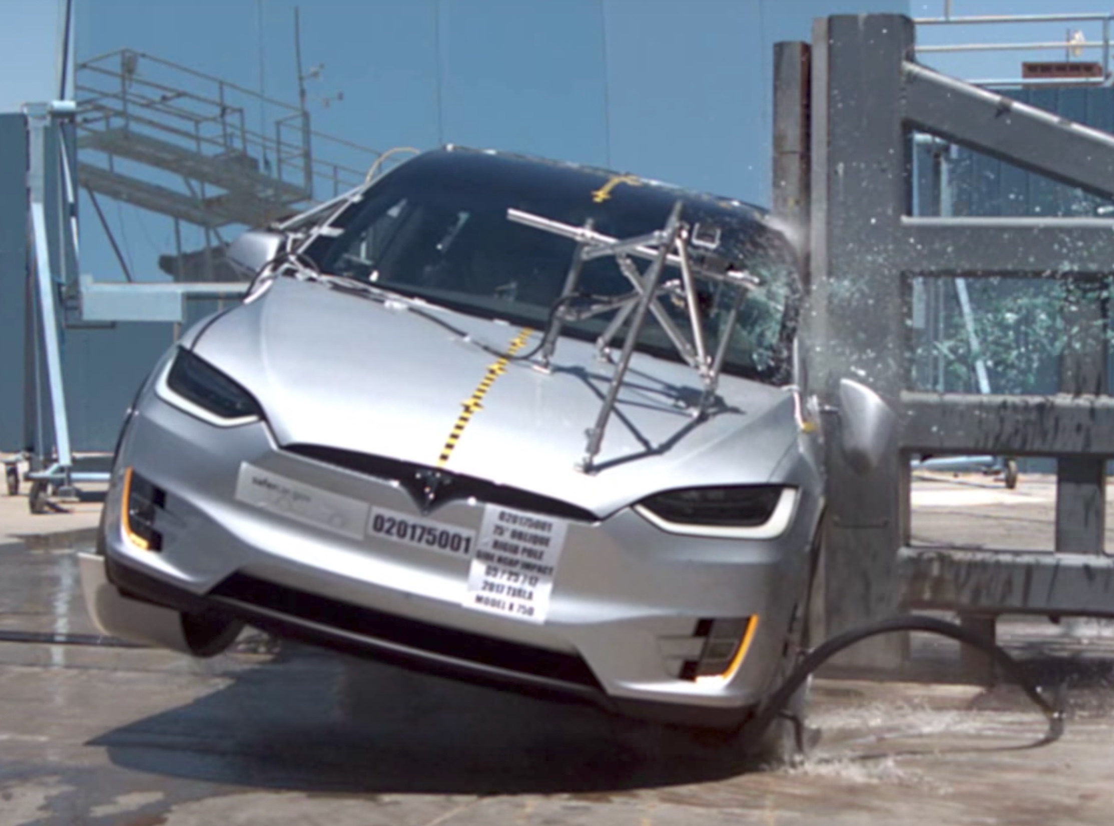 Tesla Model X awarded 5-star safety rating in every category by NHTSA