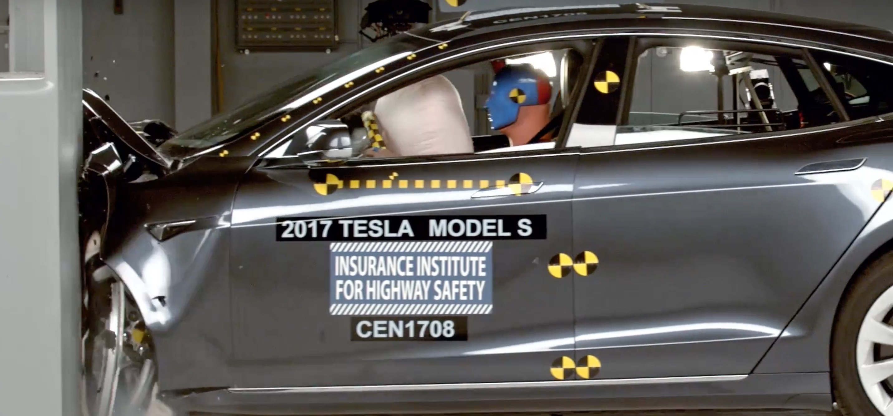 2017-Tesla-Model-S-Front-Crash