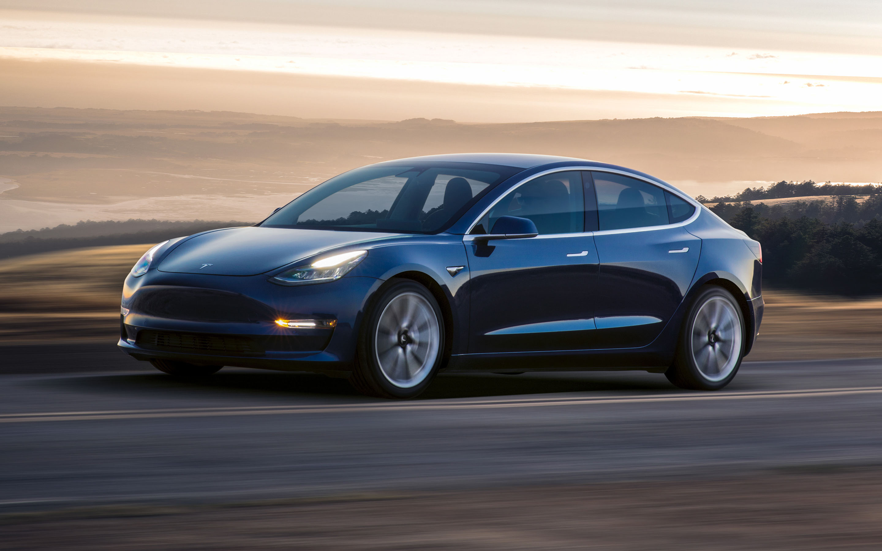 Premium Tesla Model 3 will cost $44,000 and have 310 miles of range