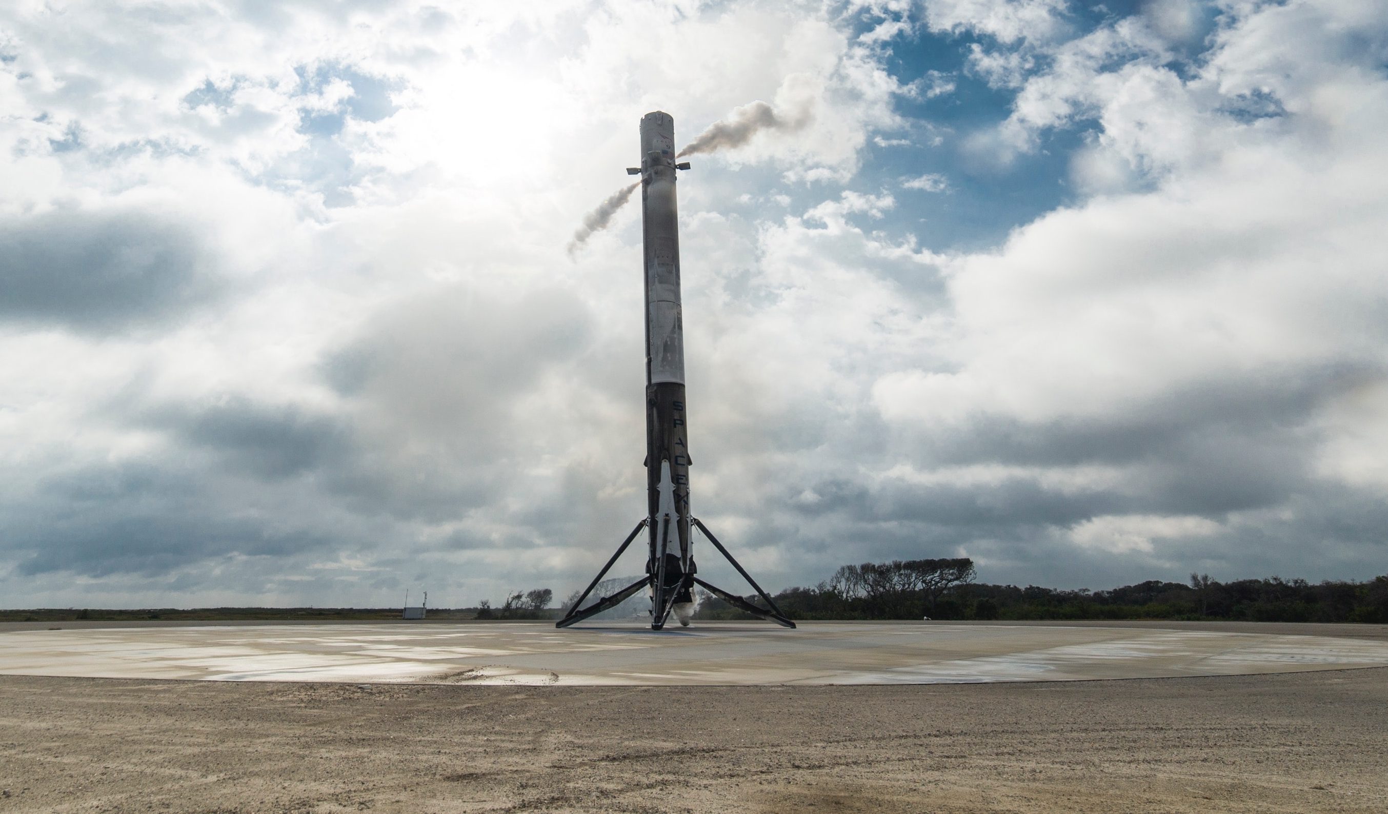 The first stage of Falcon 9 landed at LZ-1 following the launch of CRS-10 in February 2017. Expect a similar spectacle this Monday! (SpaceX)