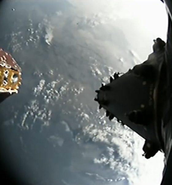 A truly picturesque live view of the Iridium NEXT Mission 3 satellite deployment. Four sats are visible in an arc on the left. Starlink will be denser and smaller, but will deploy similarly. (SpaceX)