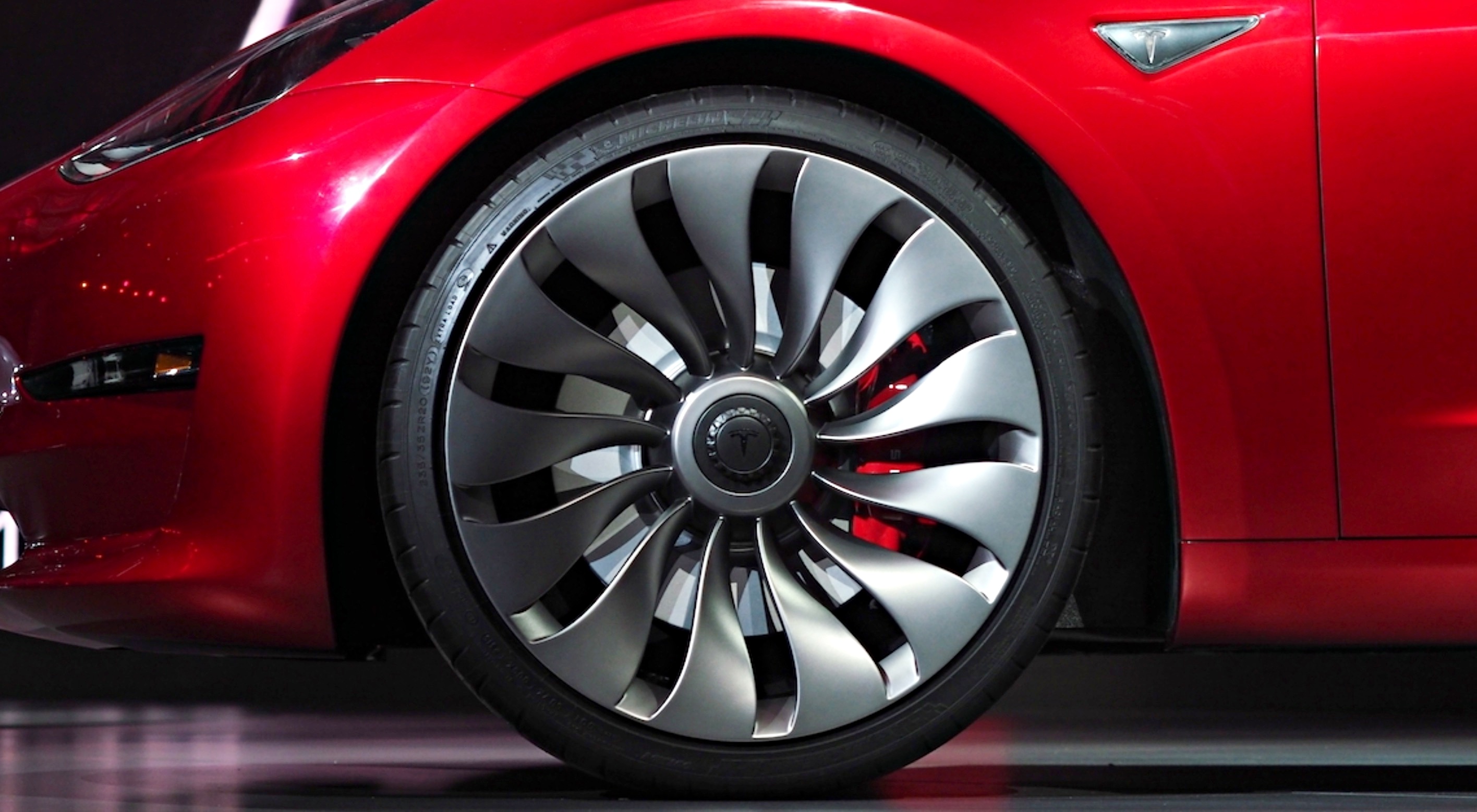 Tesla Model 3 with 20" wheel option could be coming for dual motor