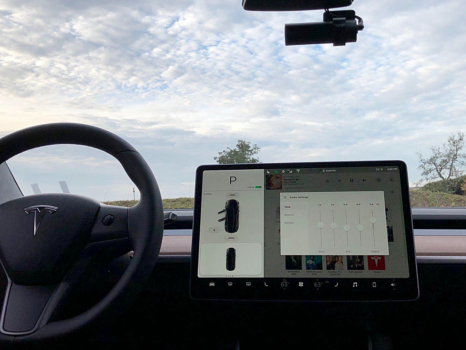 tesla-model-3-blackvue-dashcam-touchscreen - TESLARATI