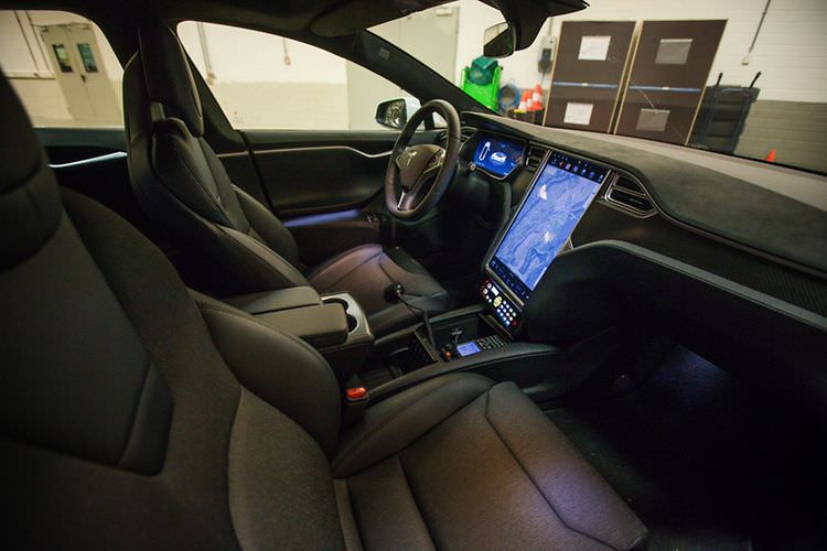 Tesla Model S Luxumebourg Police Car Interior 2 Teslarati