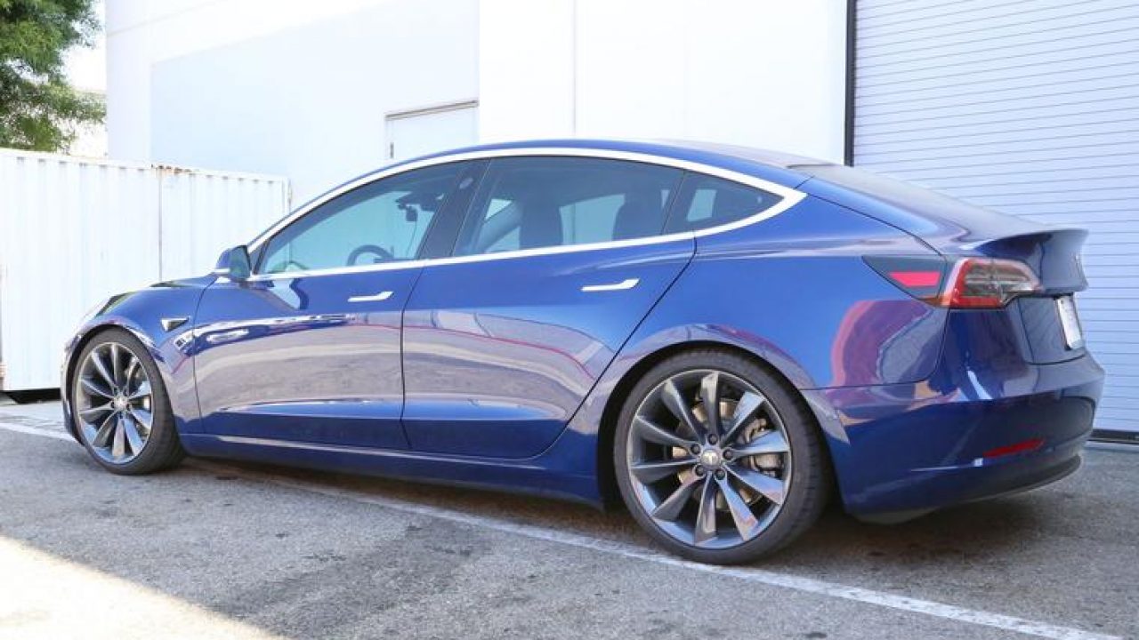 Tesla 19 wheels shop model 3