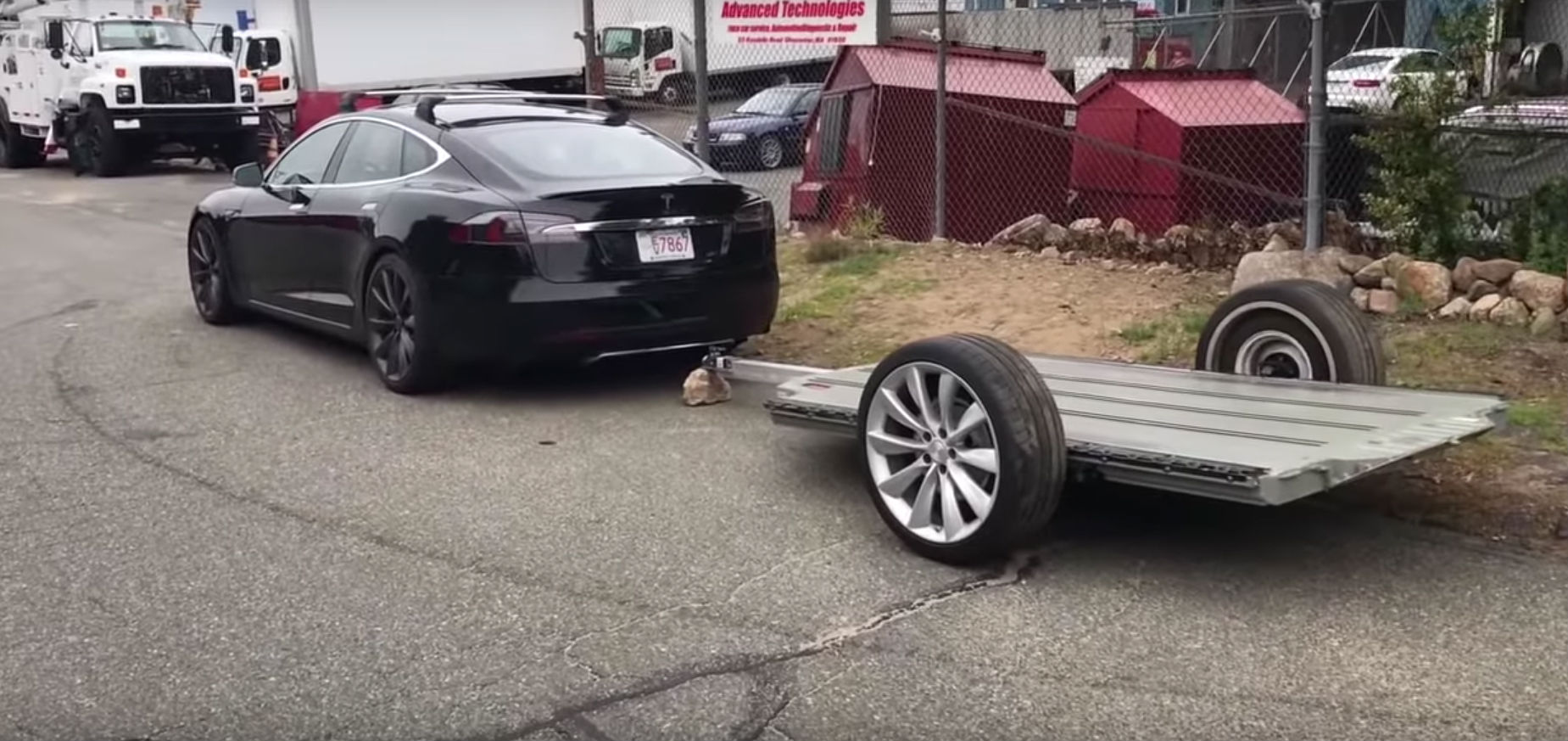 tesla-battery-trailer.jpg