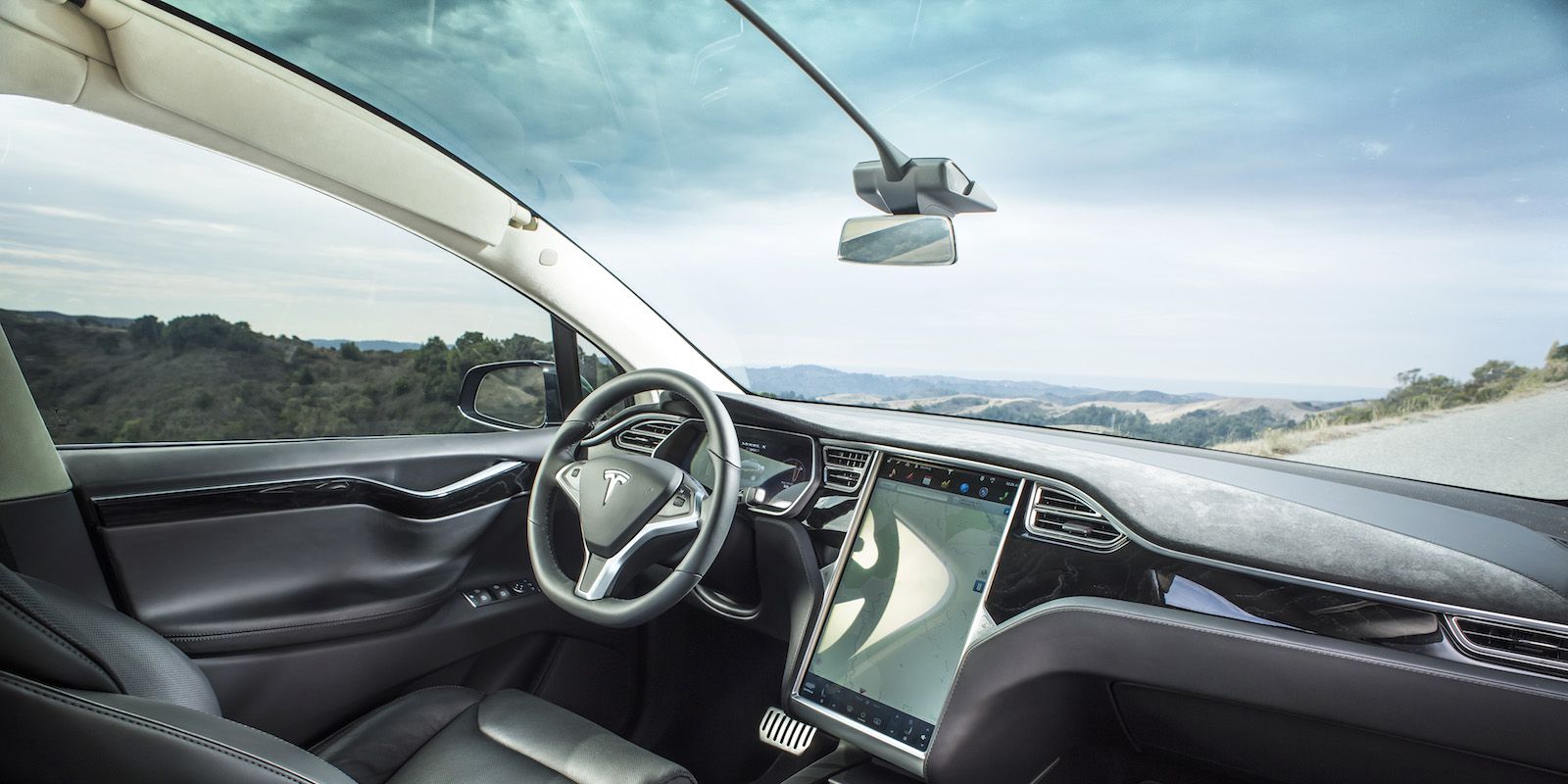 Model X Panoramic Roof Teslarati