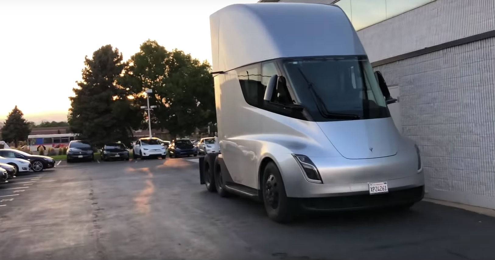 Tesla Semi Prototype S Multiple Camera Setup Highlighted In