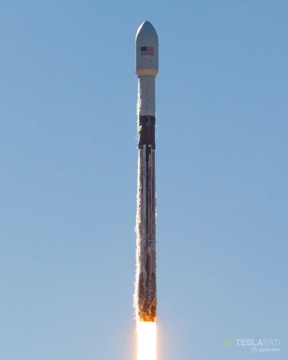 Falcon 9 B1046 SSO-A liftoff (Pauline Acalin) 3(c)