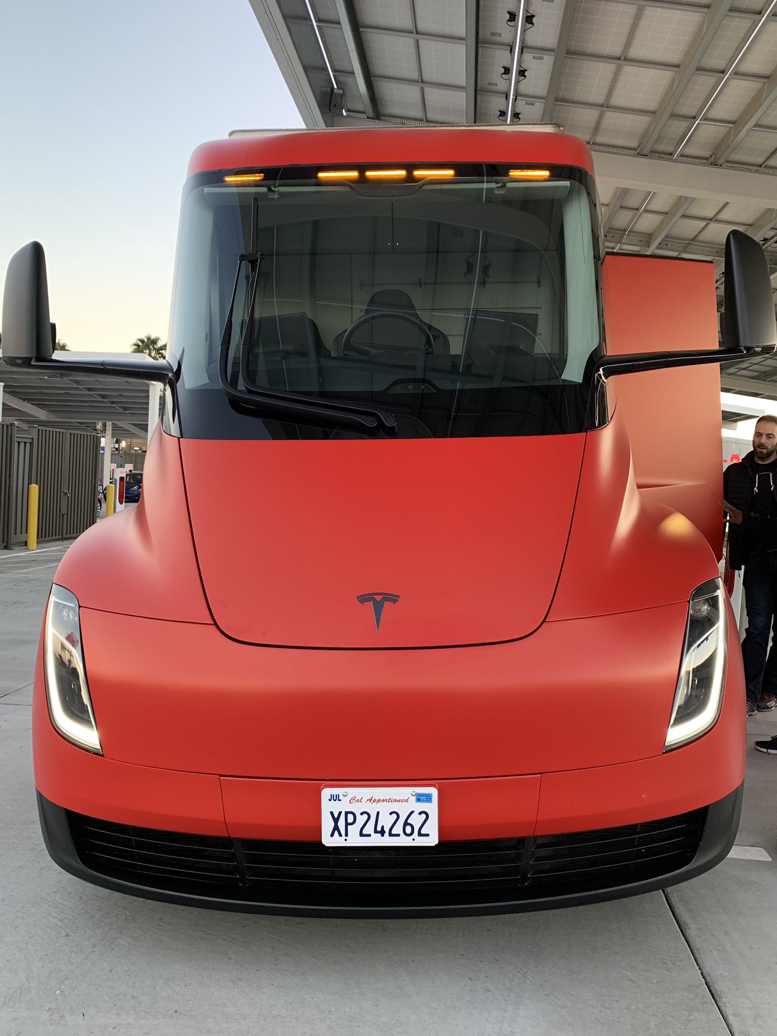 Tesla Semi red wrap 122818 (Tim Alguire) 1