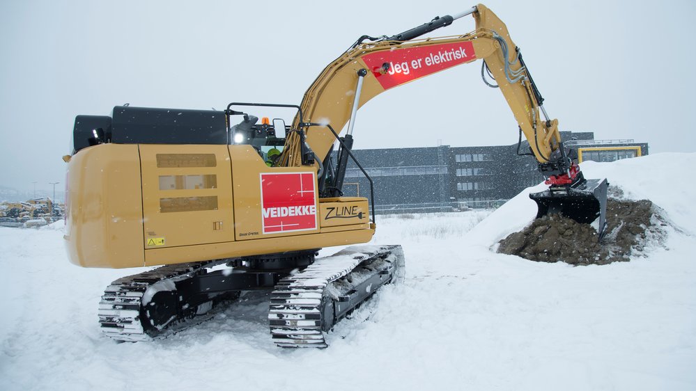 Electric_excavator_prototype_2