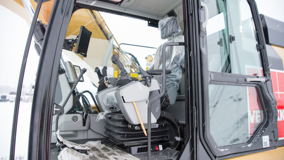 Electric_excavator_prototype_4
