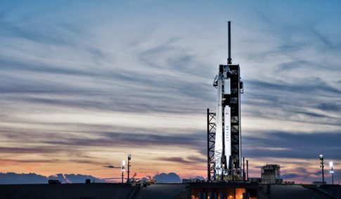 Falcon 9 B1051 Crew Dragon DM-1 vertical 39A (SpaceX) 4 edit (c)