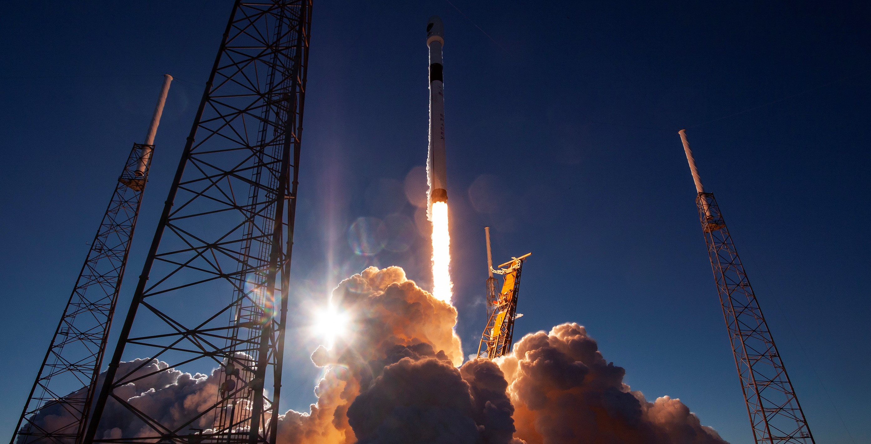 SpaceX's Falcon 9 and Falcon Heavy win $297M in US military launch contracts2784 x 1418