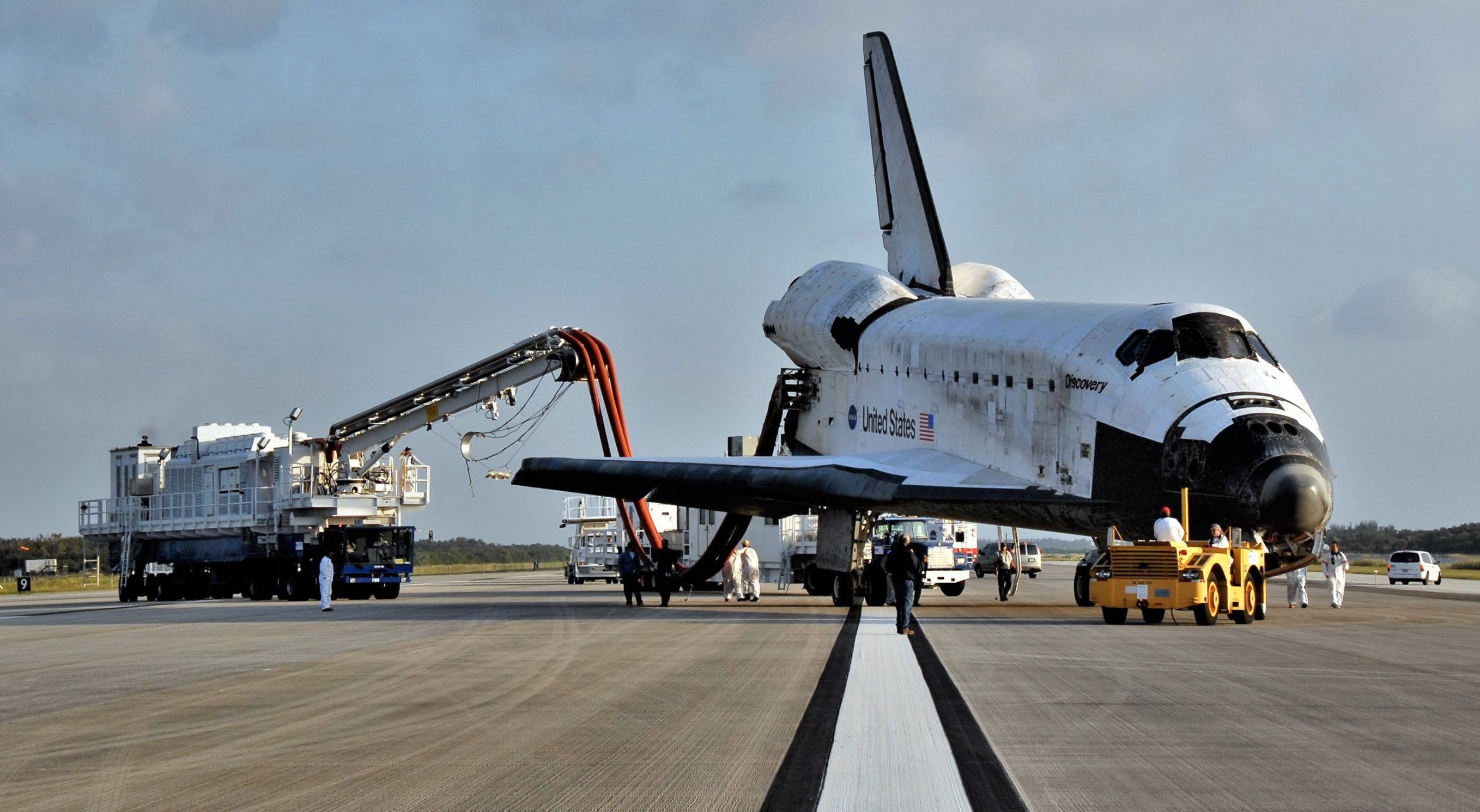 nasa space shuttle 2011