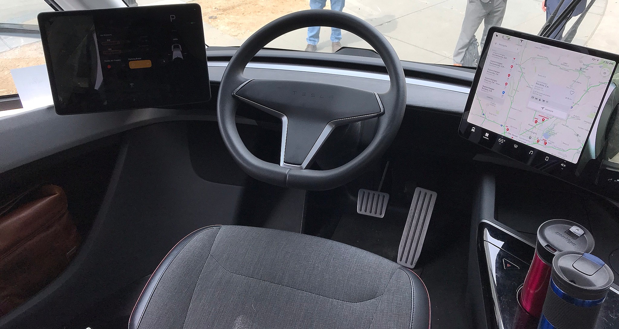 Tesla Semi Truck Images Interior Secondtofirst Com