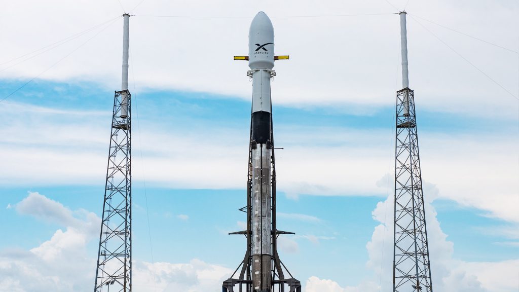 photo of SpaceX executive says Falcon 9 is waiting for customer satellites for the first time ever image